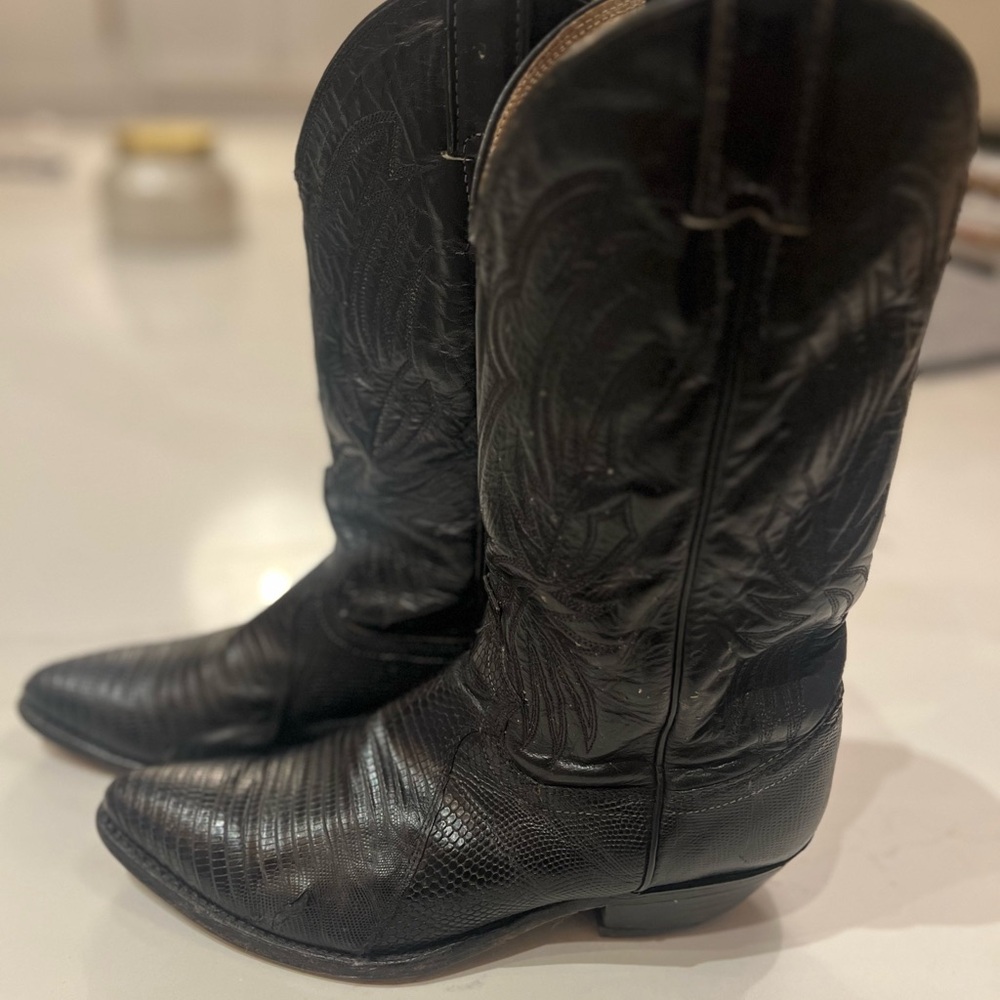 Justin Boots Black Heeled Cowboy Boots